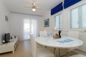  Apartments Villa Olea  Люмбарда